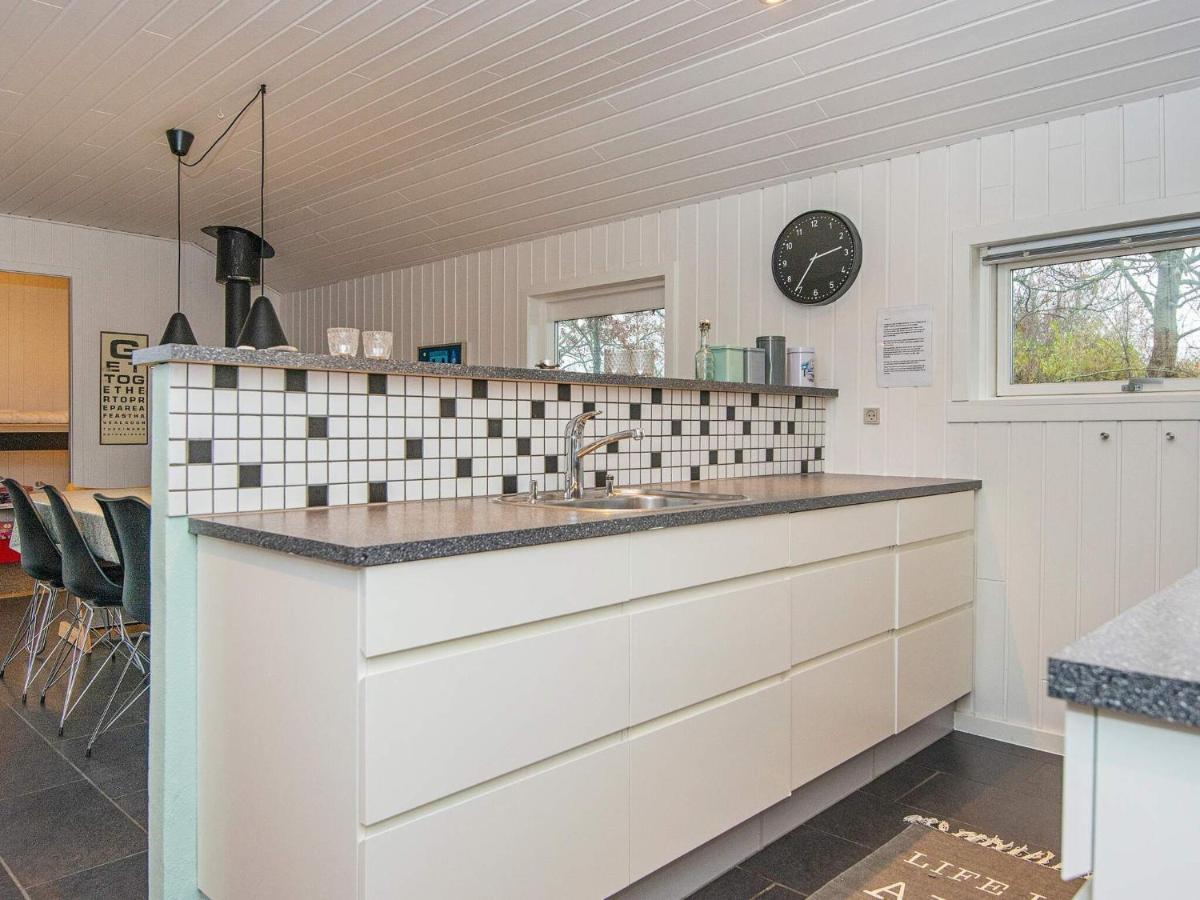 Holiday Home Lyngvej IV Fjerbaek Luaran gambar