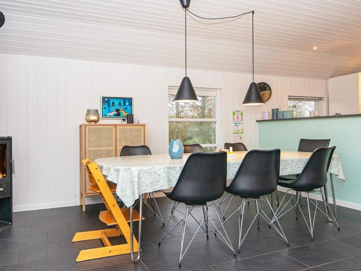 Holiday Home Lyngvej IV Fjerbaek Luaran gambar
