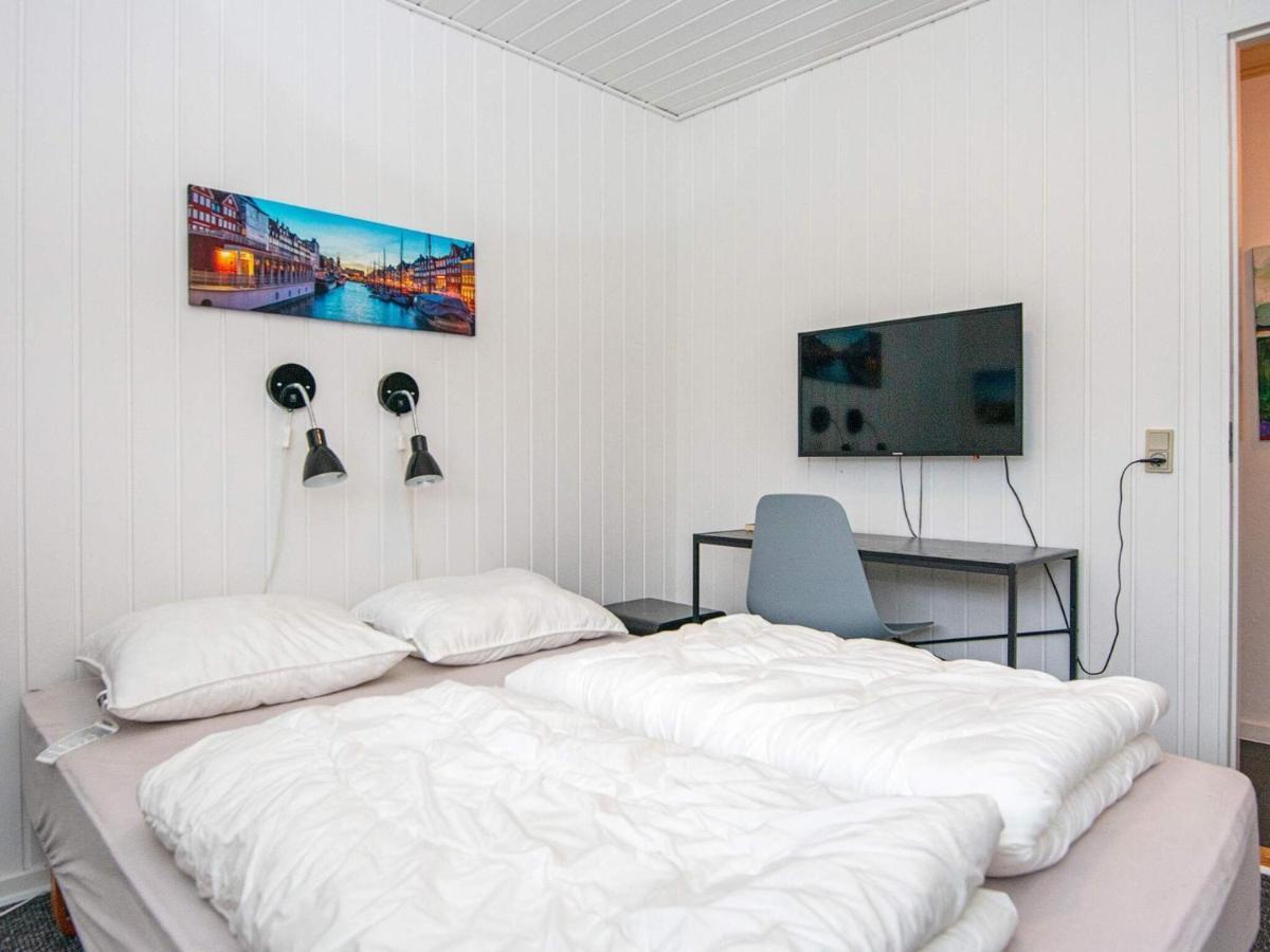 Holiday Home Lyngvej IV Fjerbaek Luaran gambar